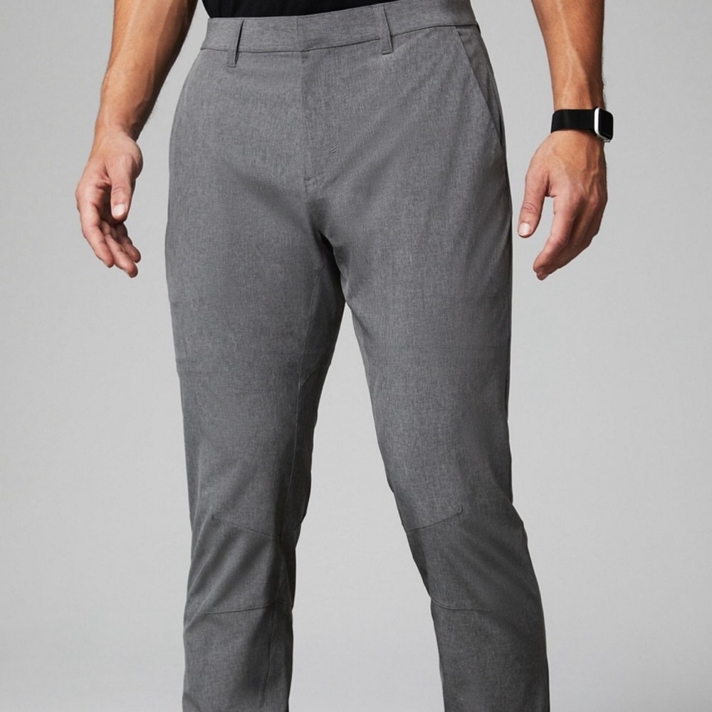 Fabletics Men’s Slim Fit Grey pants Sz 33x32
